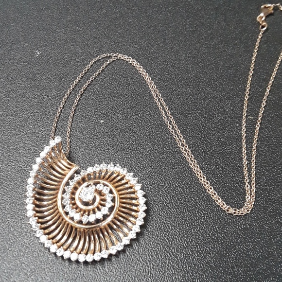 Shell necklace 18 in chain almost Rose gold - Picture 3 of 3